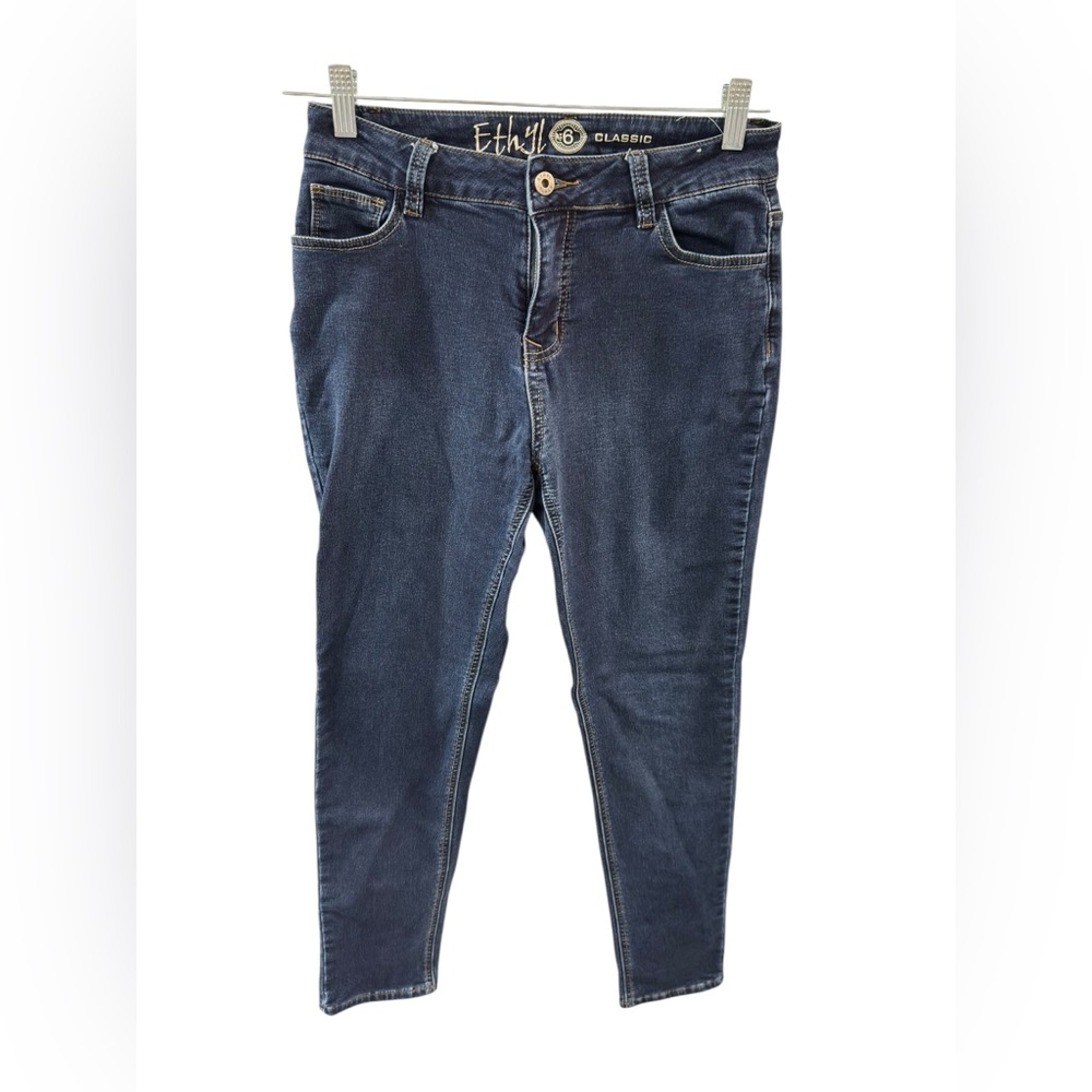 Ethyl Women's Dark Blue Skinny Jeans